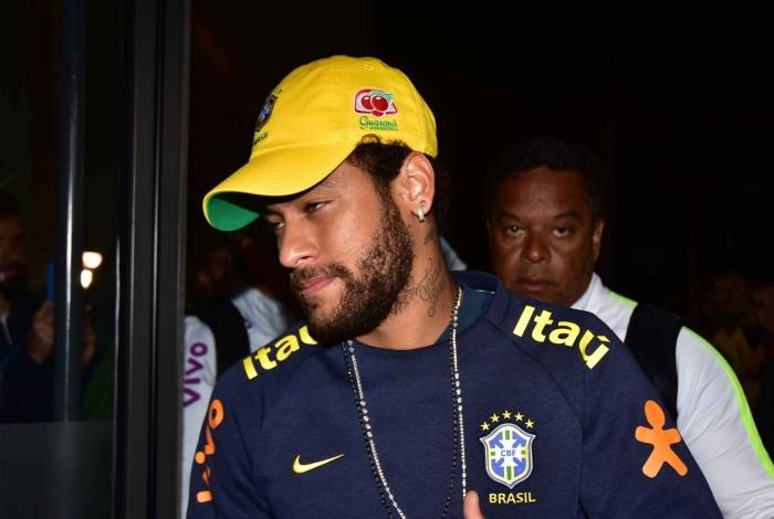 Neymar está sendo acusado de estupro por Najila Trindade