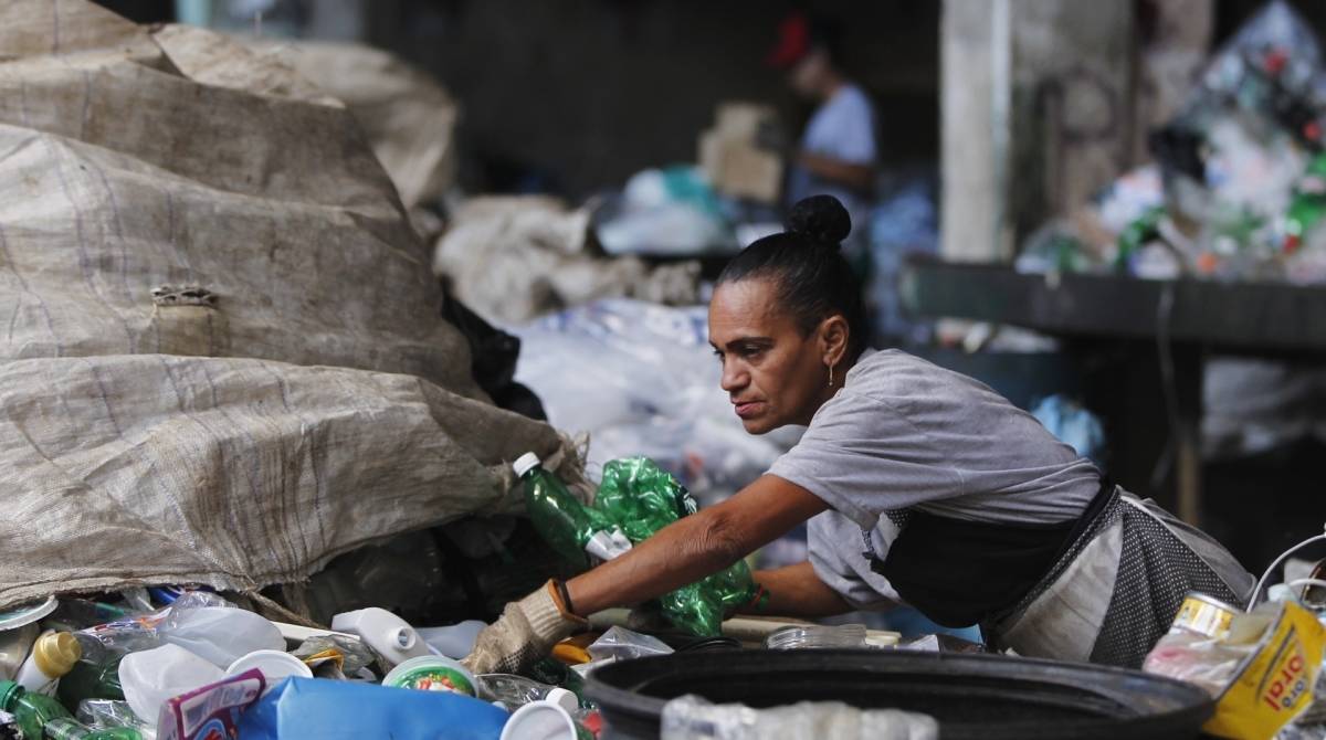 Matéria sobre cooperativa de materiais recicláveis. 
