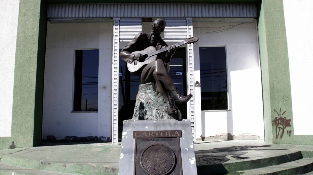 Rio,07/06/2019- Mangueira- Materia Especial, Estatuas da Cidade, Estatua Cartola . Foto: Cl&eacute;ber Mendes/Ag&ecirc;ncia O Dia