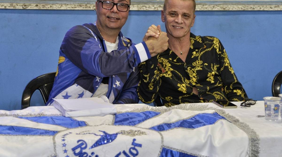 Carnavalescos Cid Carvalho e Alexandre Louzada apresentam enredo para o Carnaval de 2020, mas agremiação ainda espera um desfecho - Eduardo Hollanda/ Divulgação Beija-flor