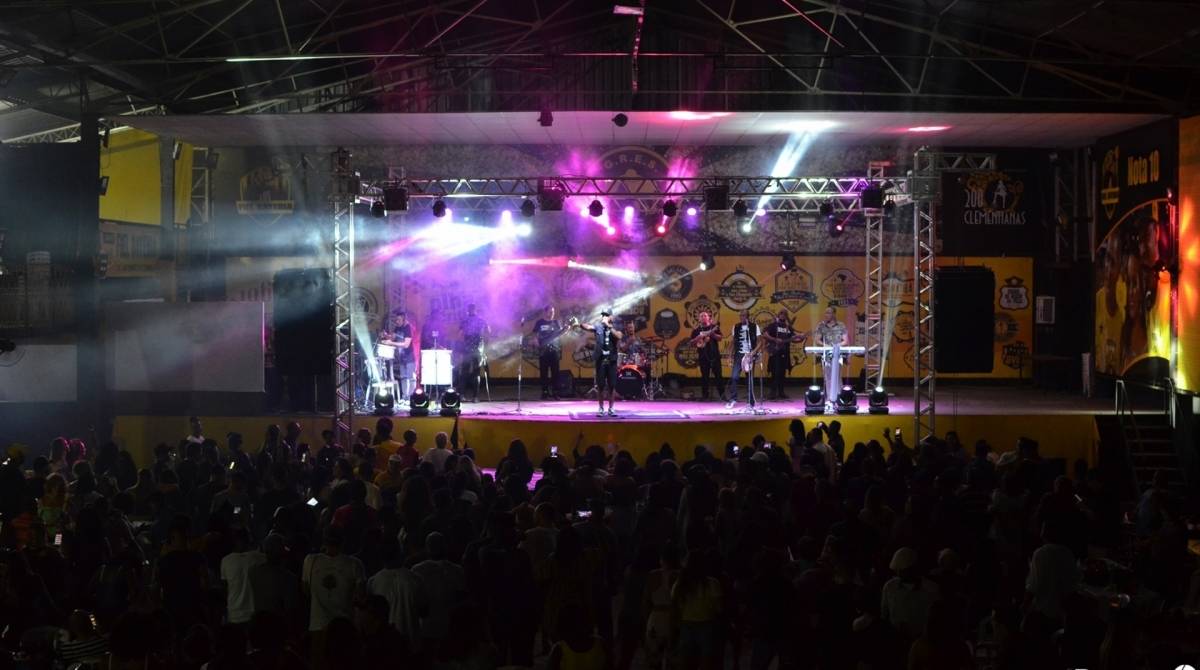 Grazzi Brasil ÃÂ© apresentada na SÃÂ£o Clemente