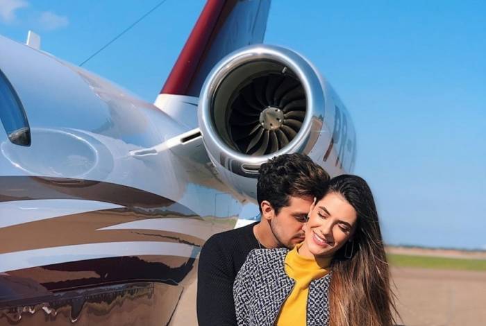 Luan Santana e Jade Magalhães - Reprodução Internet