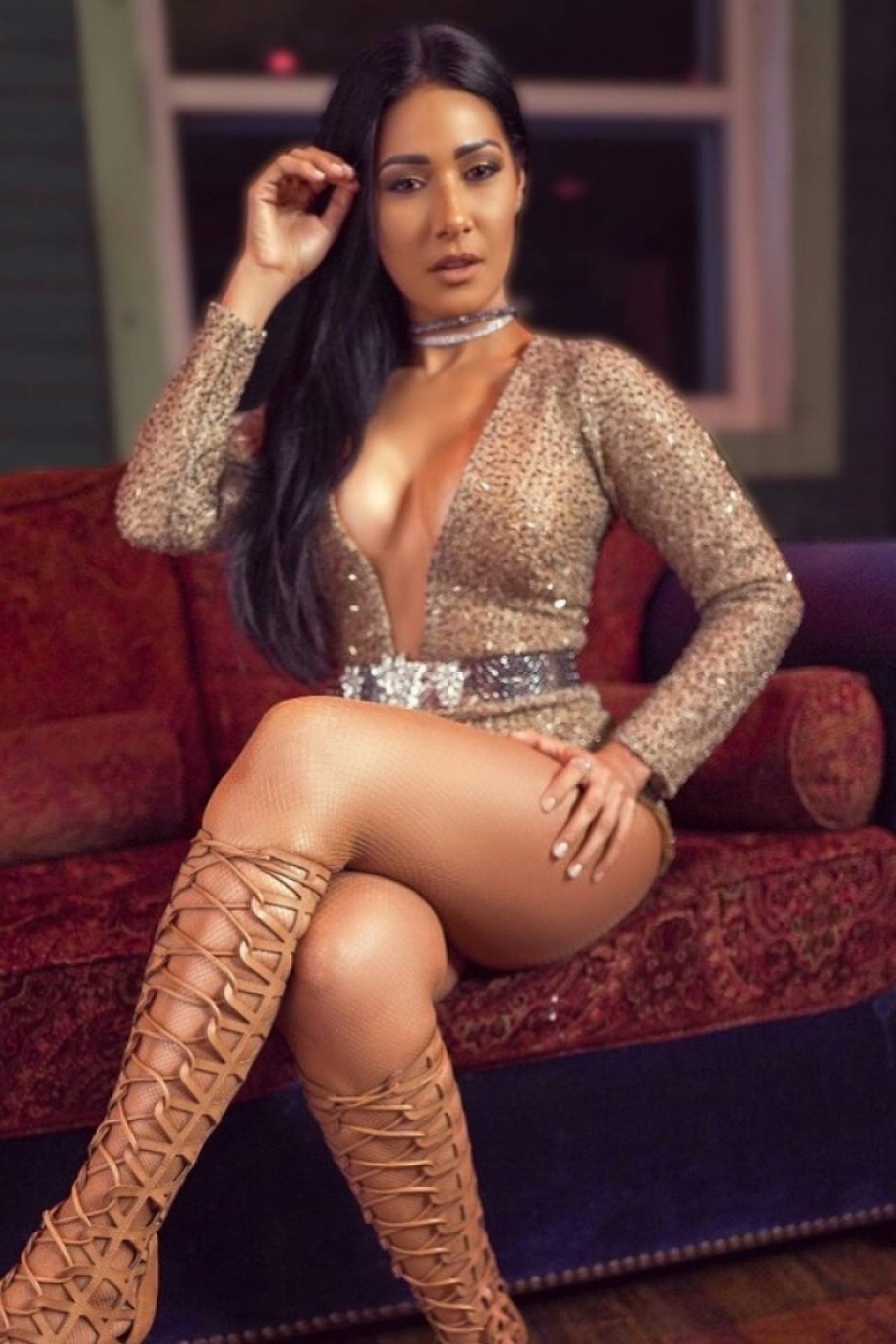 Simaria posa de decote - Reprodução de internet