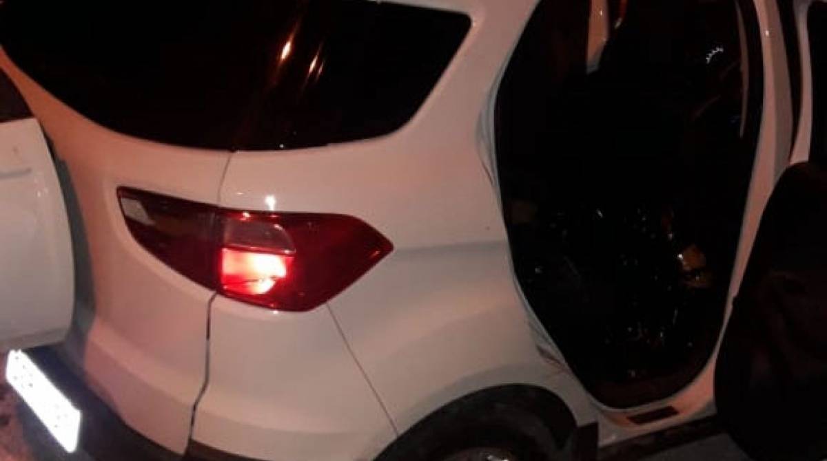 Corpos estava em um Ford Ecosport branco