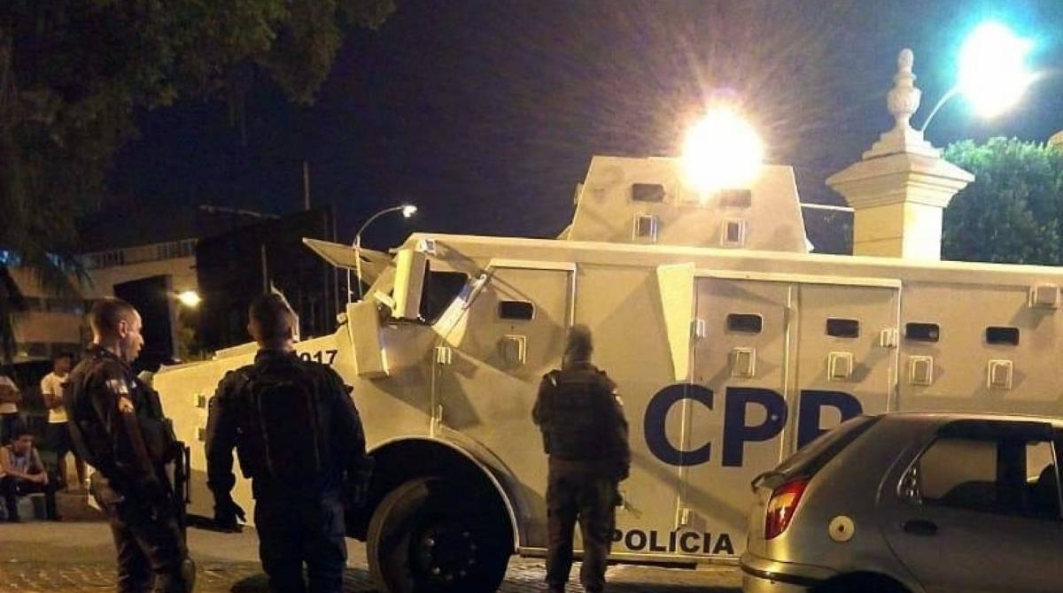 Após ataque à base da UPP Vila Cruzeiro, dois traficantes morrem em