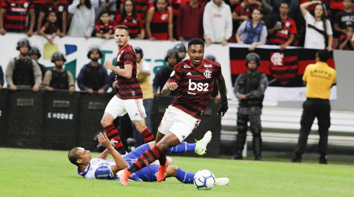 Vitinho abriu o placar em Bras&iacute;lia - Osvaldo Lima/Parceiro/Ag&ecirc;ncia O Dia