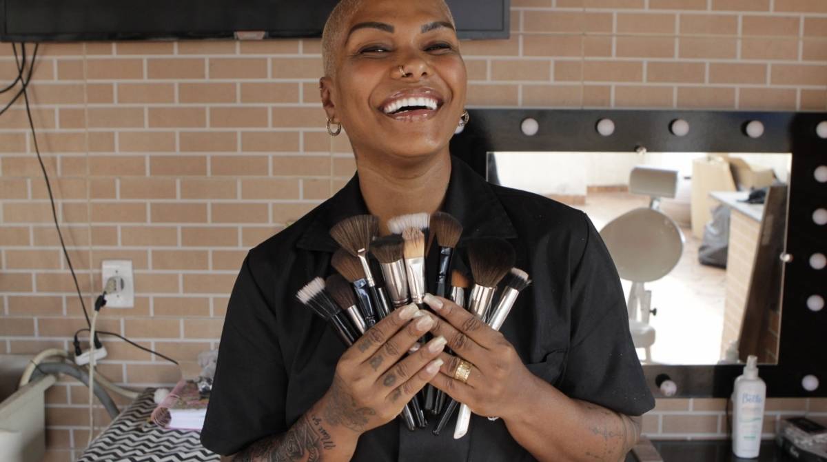 Rio,12/06/2019 -MADUREIRA- ECONOMIA - Materia Especial, Empreendedorismo para driblar o desemprego. Na foto, maquiadora , Danielle Jesus. Foto: Cléber Mendes/Agência O Dia