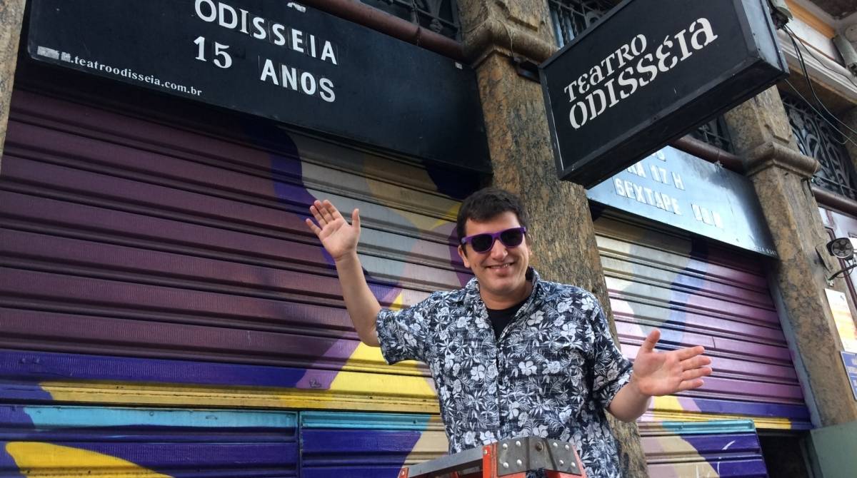 O empresário e agitador cultural Leo Feijó, que mantém o Teatro Odisseia