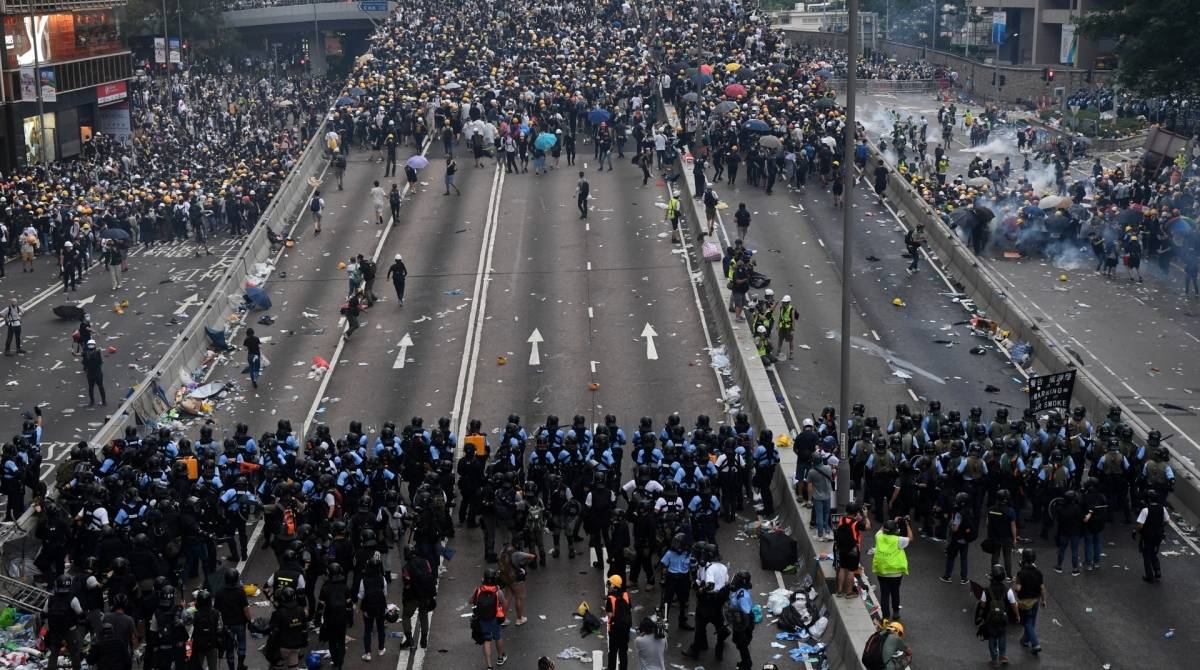 Protestos tomaram as ruas de Hong Kong na última quarta-feira - Anthony WALLACE / AFP