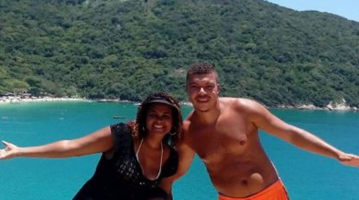 Tamires com Reinaldo: inquérito concluiu que ele assassinou a esposa, ocultou cadáver com a ajuda do pai e forjou desaparecimento. Ele nega o crime - Reprodução Facebook 