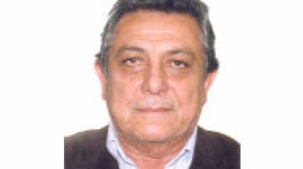 Médico foi assassinado pelo próprio filho em Camboinhas, área nobre de Niterói - FOTOS de Reprodução 