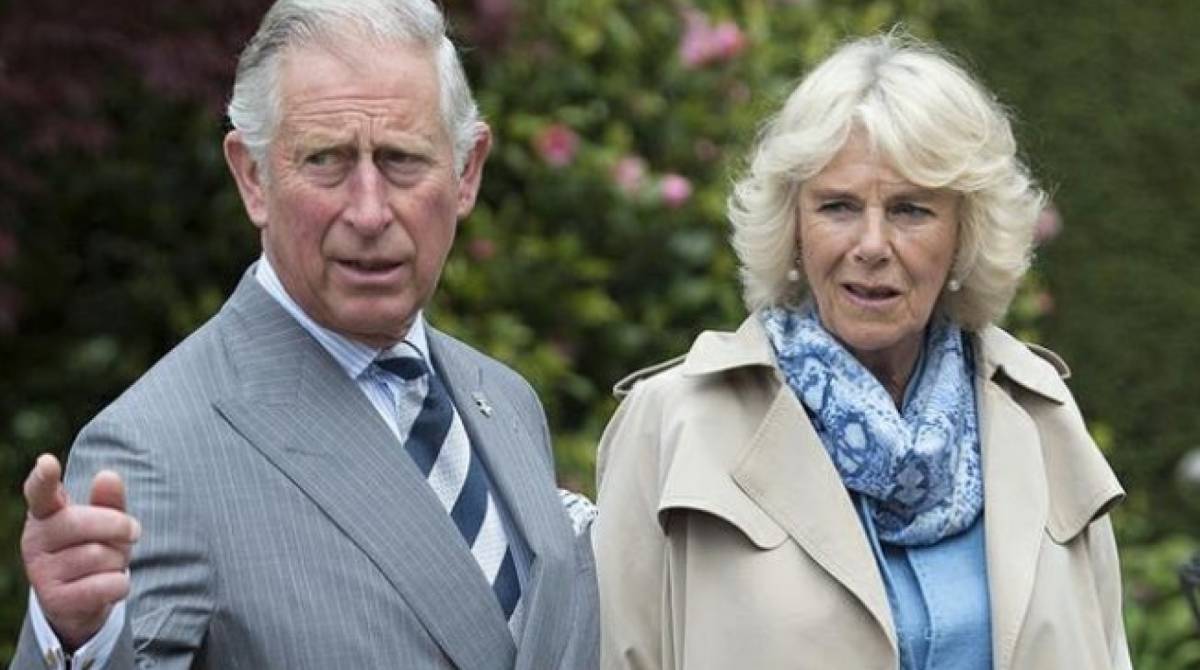 Sinais que precederam o divórcio de Charles e Diana e que estão se repetindo com William e Kate - Reprodução Twitter