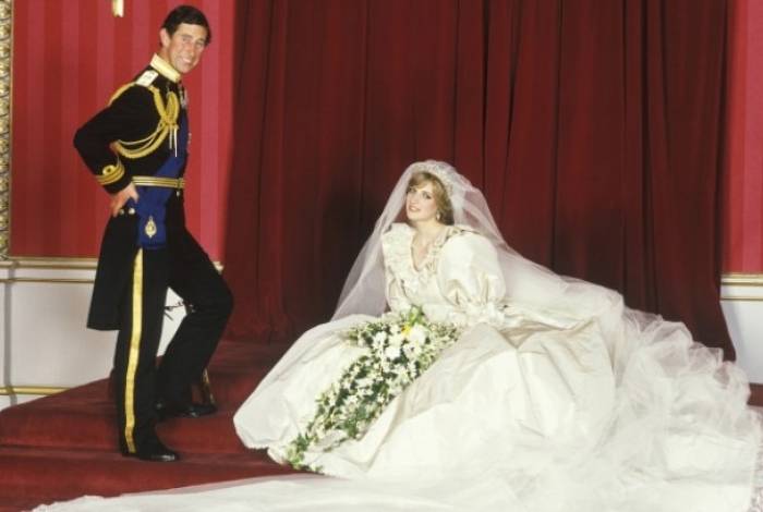 Sinais que precederam o divórcio de Charles e Diana e que estão se repetindo com William e Kate - Reprodução Twitter
