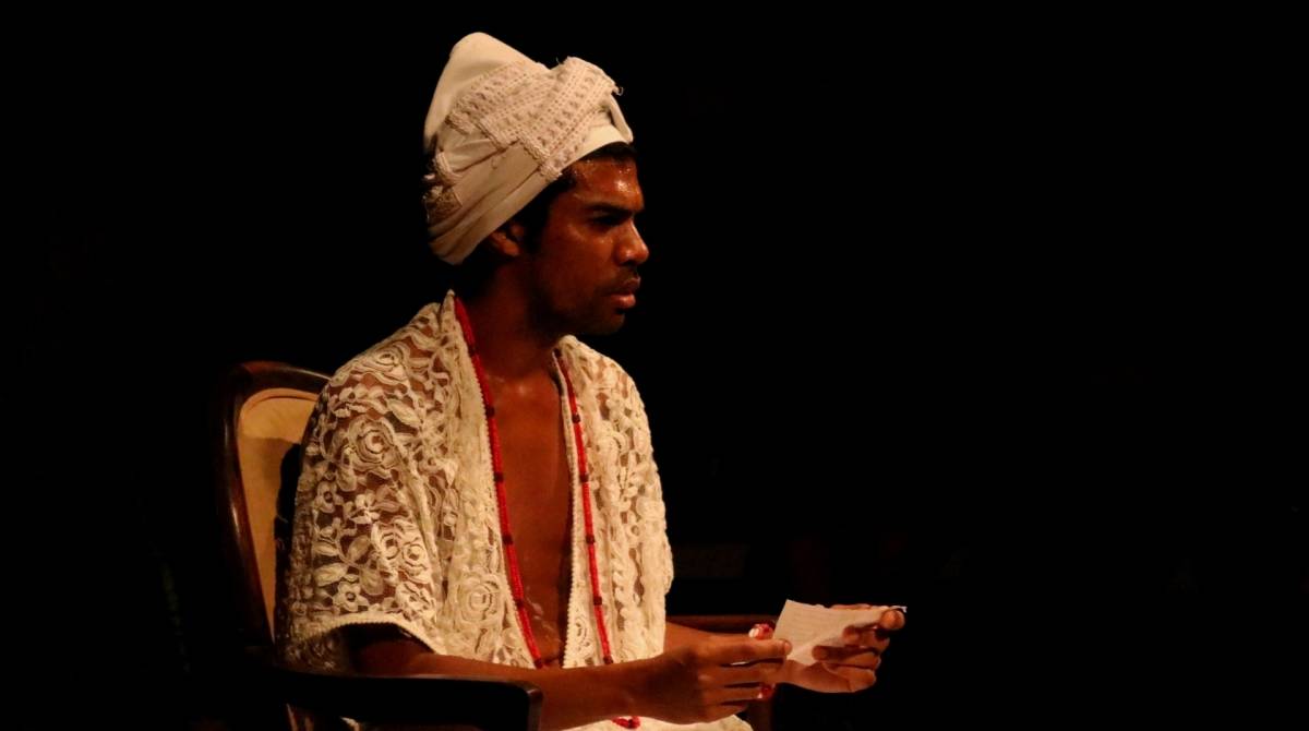 Peça sobre Joãozinho da Gomeia estreia nesta sexta-feira, em Duque de Caxias - Antonio Dourado/Divulgação