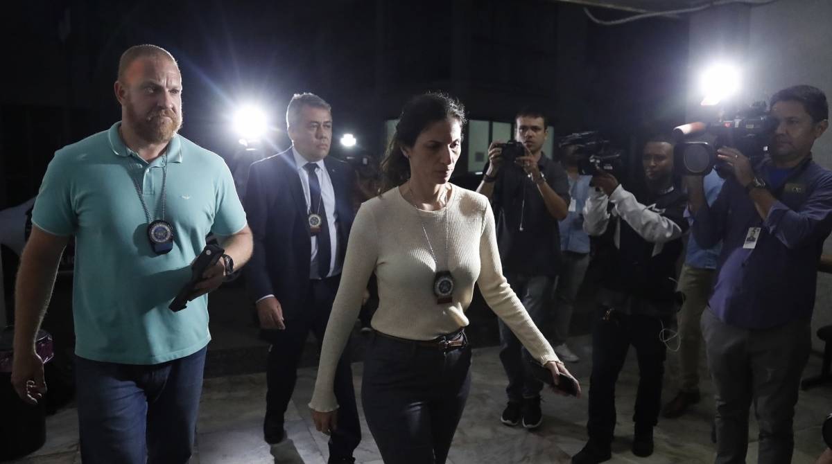 Niteroi, RJ, 18/06/2019, Caso do pastor morto em Niteroi, na foto a Antonio Ricardo com delegada da DHNSG Barbra Lomba, Foto de Gilvan de Souza / Agencia O Dia