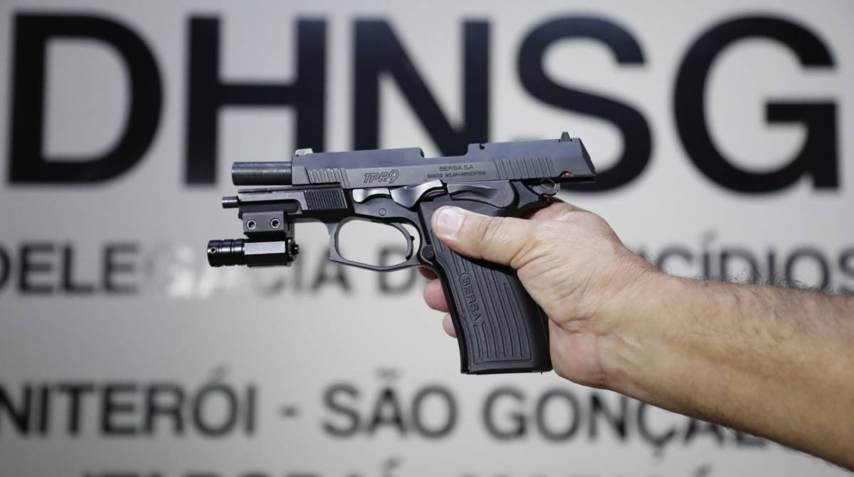 Niteroi, RJ, 18/06/2019, Caso do pastor morto em Niteroi, na foto a arma usada no crime, Foto de Gilvan de Souza / Agencia O Dia