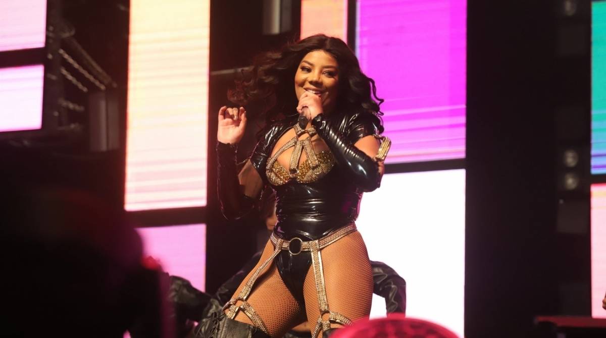 AGN_1631290 - Rio de Janeiro, BRASIL - Show de lançamento da nova turnê da Ludmilla, Hello Mundo no espaço hall
Pictured: Ludmilla
AgNews 19 JUNHO 2019
BYLINE MUST READ: Daniel Pinheiro / AgNews
Xico Silva
telefone: (21) 98240-2501
email: agnews.fotografia@gmail.com
Caption