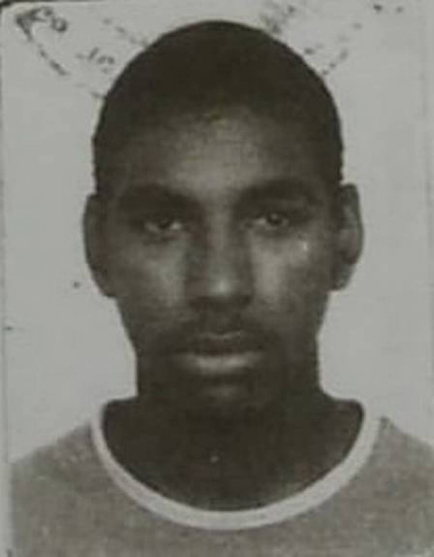 Foto mostrada às vítimas para reconhecimento, de 2006