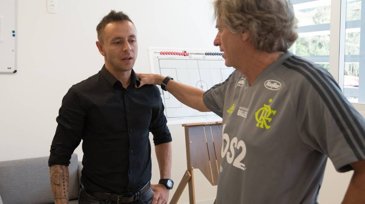 Rafinha com o técnico Jesus no CT do Flamengo