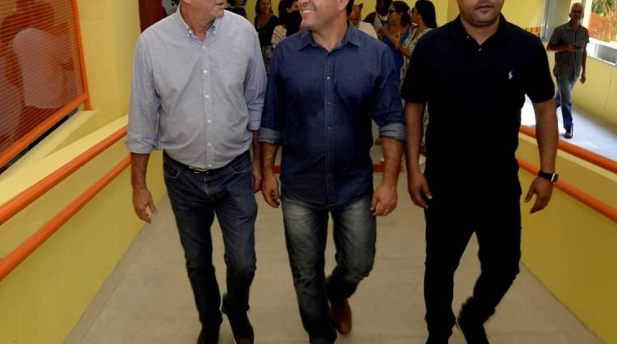 Paulo Bagueira (à esquerda) e Rodrigo Neves, prefeito de Niterói - Reprodução do Facebook