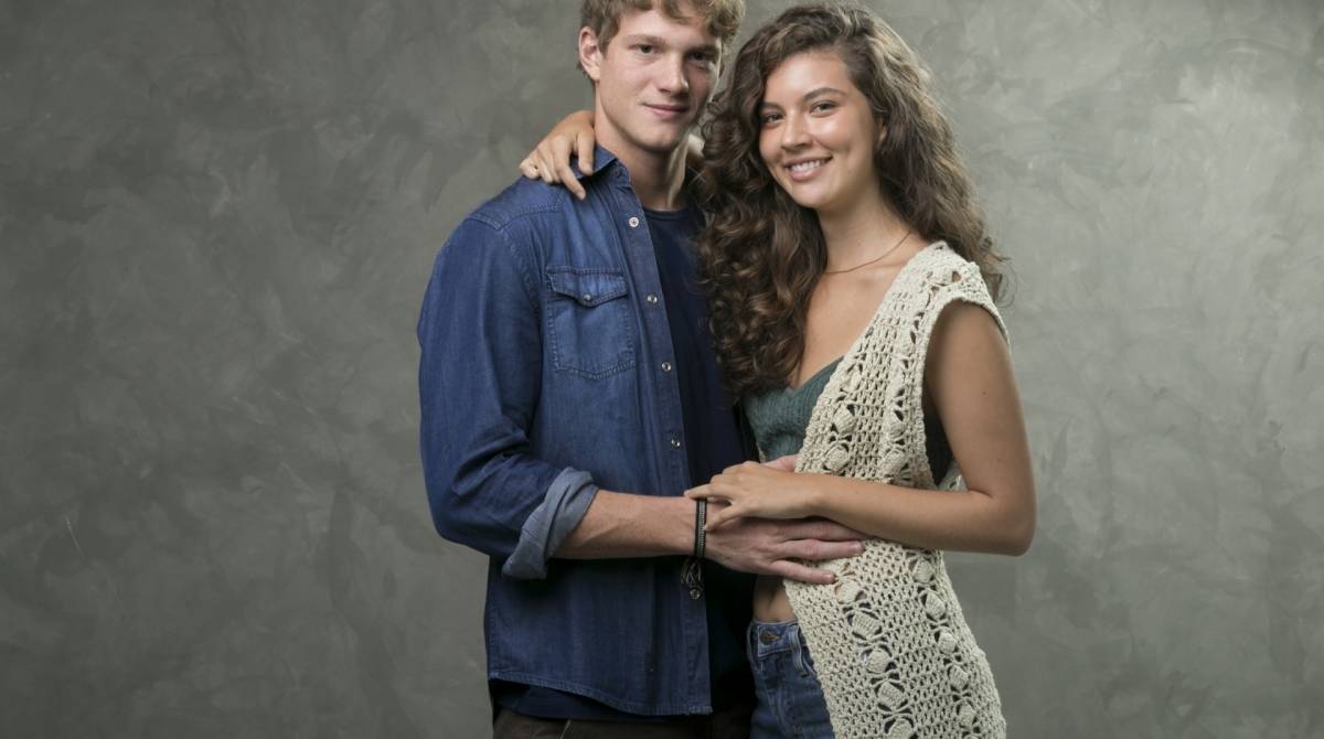 Rita (Alanis Guillen) e Filipe (Pedro Novaes)