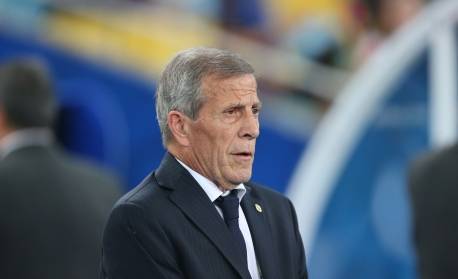 Após 15 anos, técnico Oscar Tabárez é demitido da seleção uruguaia
