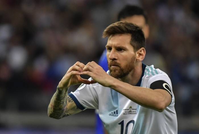 Para homenagear Lionel Messi, organizadores devem ir até o craque