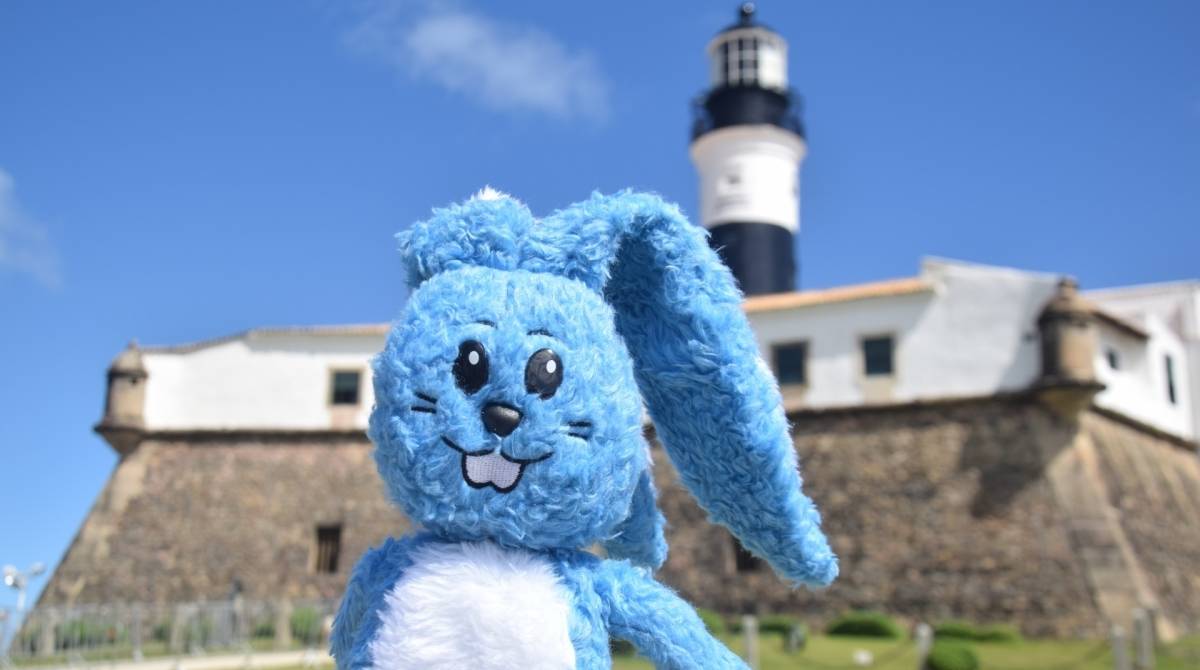 O coelho Sansão, personagem da \'Turma da Mônica\', faz um tour pelo Brasil em busca de Floquinho, cachorro do Cebolinha