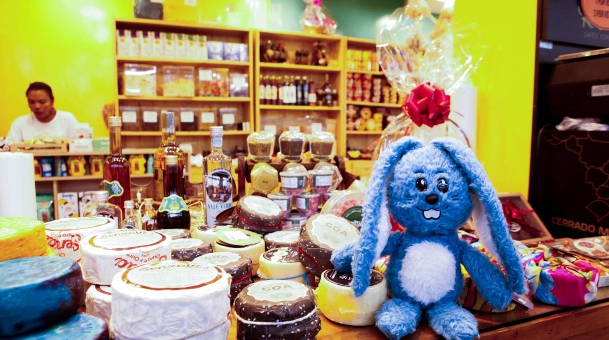 O coelho Sansão, personagem da \'Turma da Mônica\', faz um tour pelo Brasil em busca de Floquinho, cachorro do Cebolinha