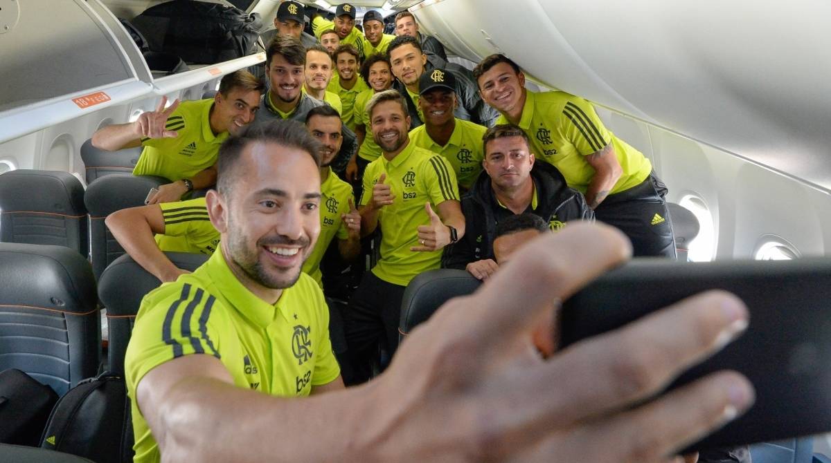 Jogadores do Flamengo veem e são vistos nas redes sociais - ALEXANDRE VIDAL/FLAMENGO