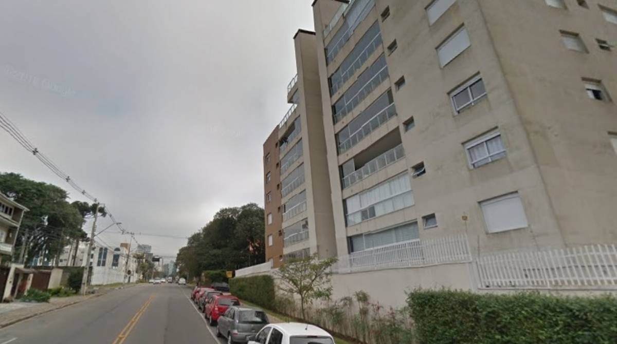 Explosão na rua Dom Pedro I, no bairro Água Verde, Curitiba, deixou um morto e três feridos - Google Maps