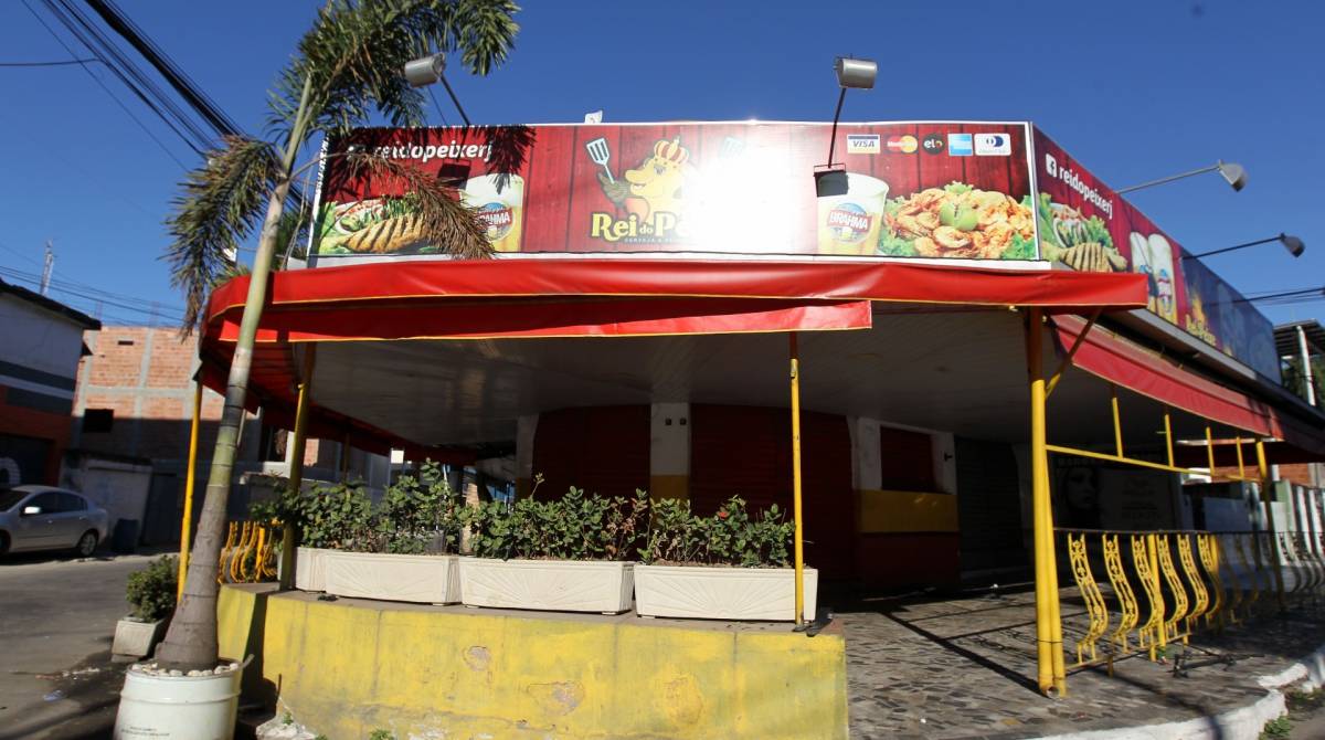 O bar Rei do Peixe fechou &agrave;s portas ap&oacute;s a chacina - Luciano Belford / Ag&ecirc;ncia O Dia