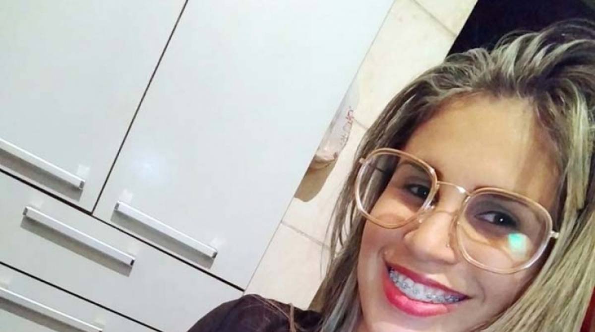 Fabrine &eacute; uma das v&iacute;timas da chacina em bar - Arquivo Pessoal