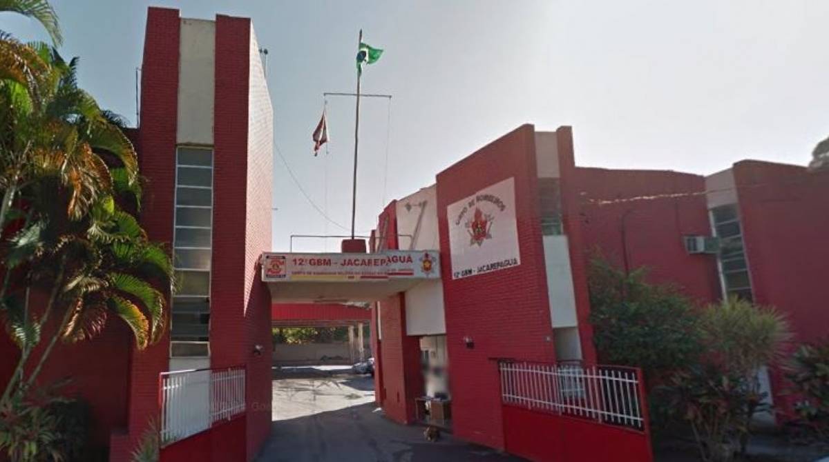 Bombeiro da ativa lotado em Jacarepaguá responderá à justiça e a um procedimento interno que será aberto na corporação  
 - Reprodução/ Google Street View