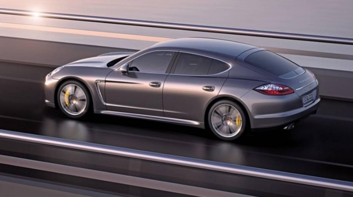 Neymar ganhou seu Porsche Panamera após vencer uma aposta com o pai
