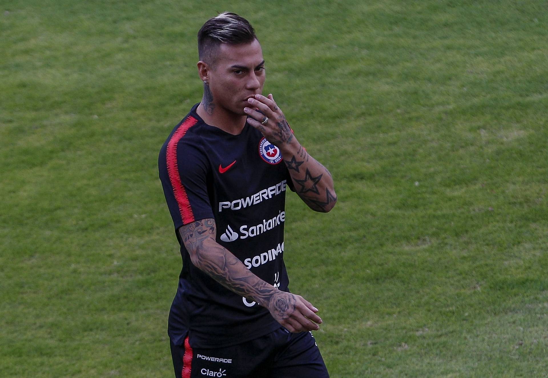Chile's Eduardo Vargas takes part in a training session in Sao Paulo, Brazil, on June 26, 2019, ahead of a Copa America football match against Colombia, to take place on June 28 - Miguel SCHINCARIOL / AFP