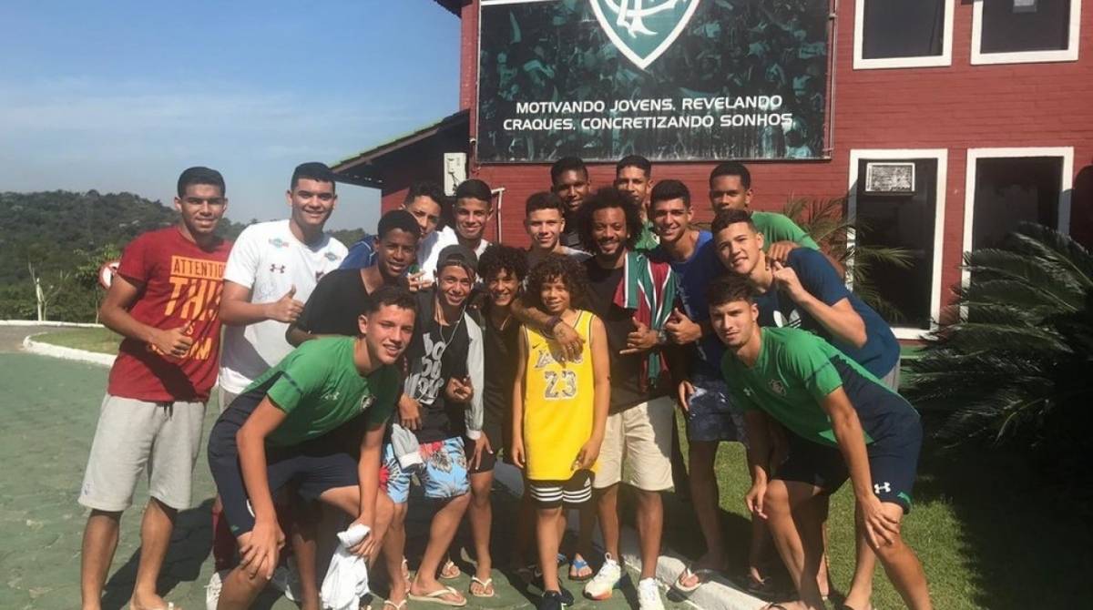 Lateral do Real Madrid, Marcelo visitou ontem o CT da base do Fluminense em Xerém, onde foi revelado - Divulgação/Fluminense