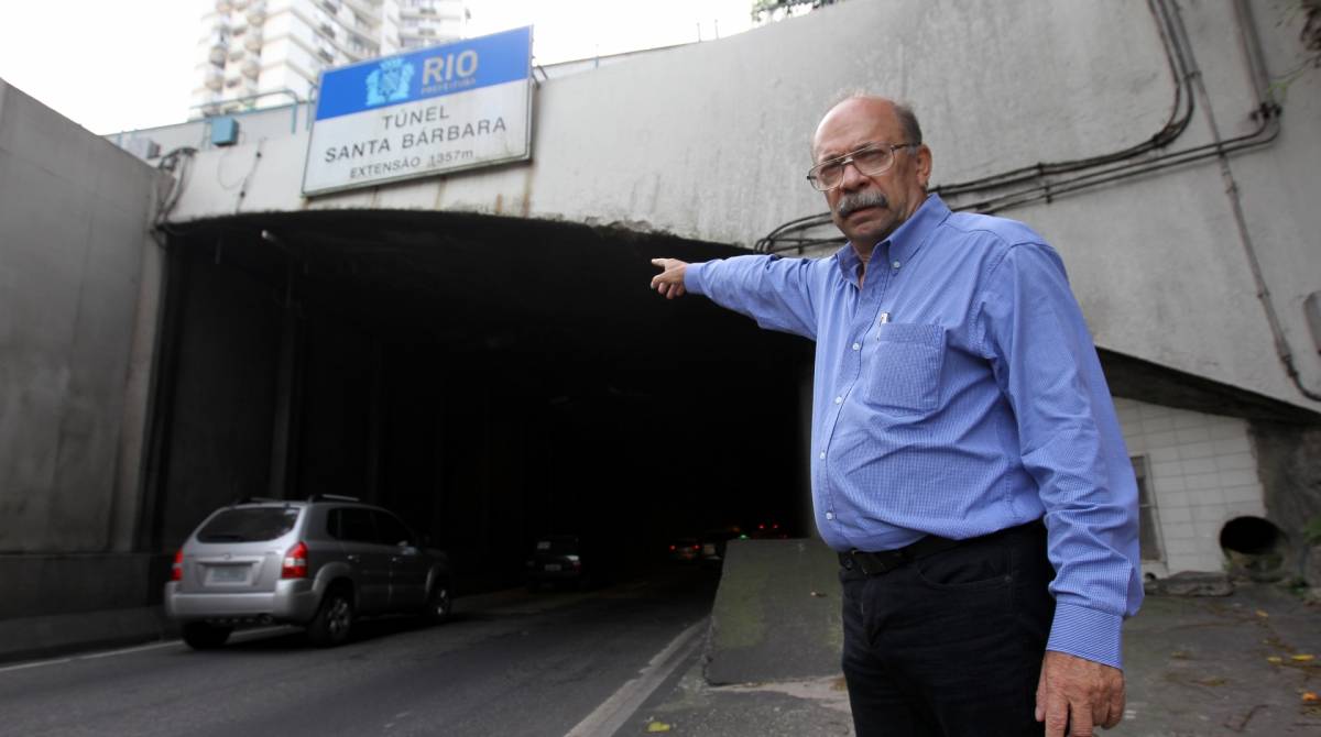 Rio de Janeiro 02/07/2019 - As condicoes dos Tuneis da cidade do Rio de Janeiro. Na foto acima o Engenheiro Antero Jorge Parahyba no Tunel Santa Barbara. Foto: Luciano Belford/Agencia O DIa