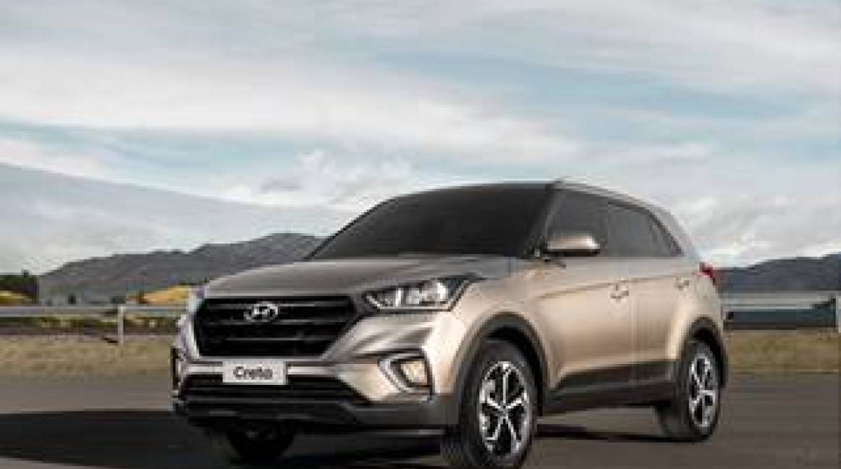 Para-choque dianteiro traz a maior parte das mudanças da linha. Peça tem vincos mais acentuados e novo formato para os faróis de neblina