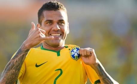 Clube carioca ainda sonha com a contratação de Daniel Alves