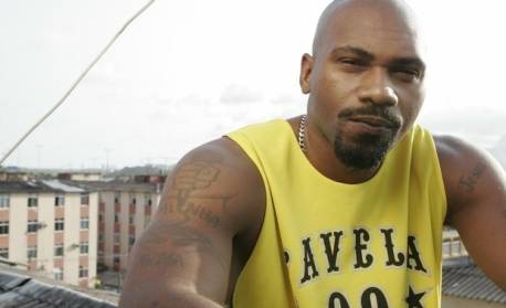 Sindicato dos Artistas entra com medidas contra Globo após escalação de MV Bill para novela