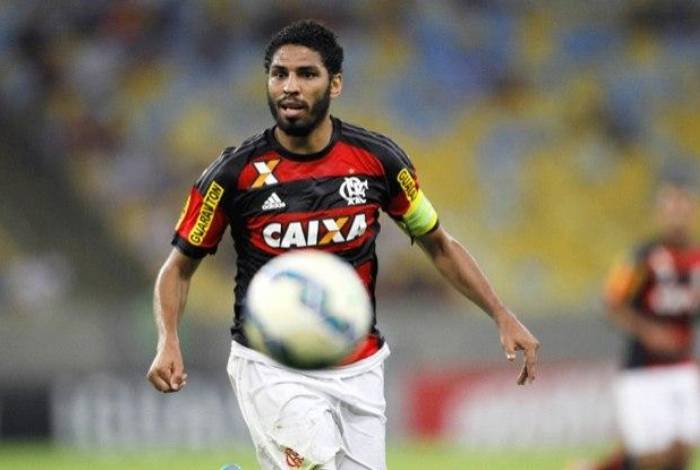 Aos 31 anos, Wallace está próximo de acertar seu retorno ao futebol brasileiro 