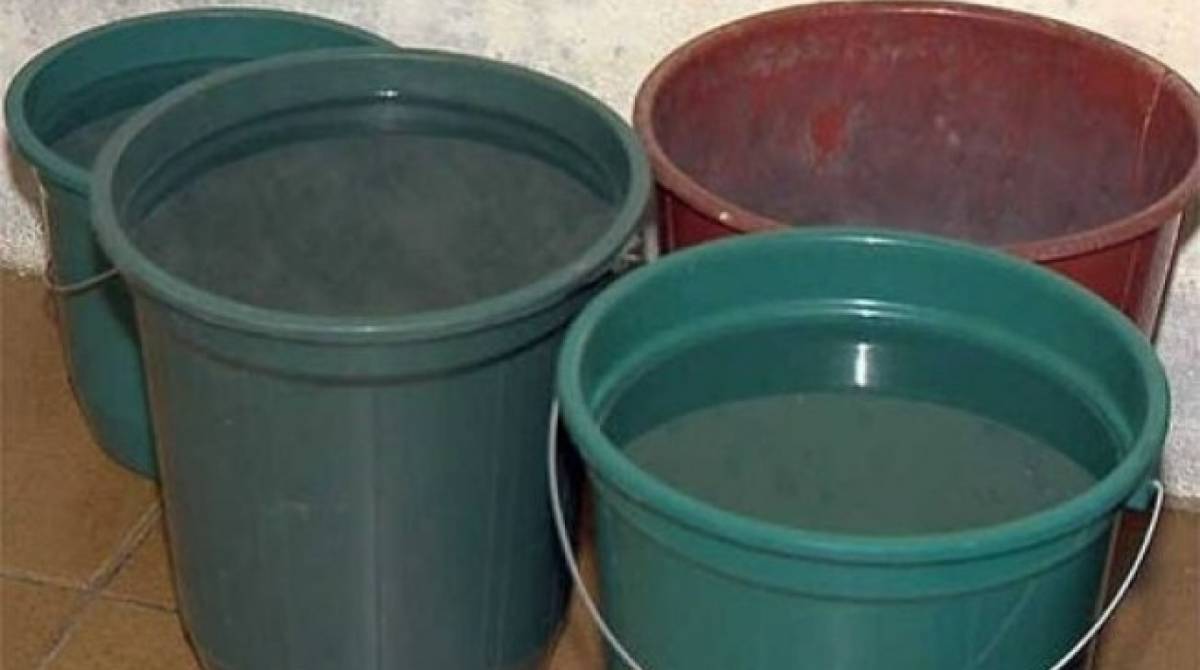 Criança cai dentro de balde e morre afogada
 - Reprodução