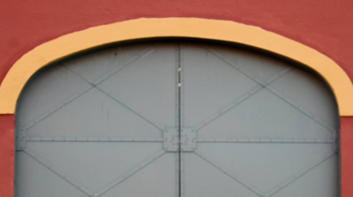 Rio de Janeiro 03/06/2019 - ESPECIAL - A DJ e digital influencer Jessica Salty posa com roupas inspiradas no estilo de Vivi Guedes, personagem de Paolla Oliveira, em Dona do Pedaço. Foto: Luciano Belford/Agencia O Dia