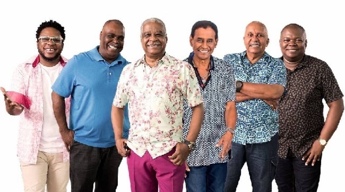 Grupo Fundo de Quintal: repertório de sucessos em roda de samba - Divulgação