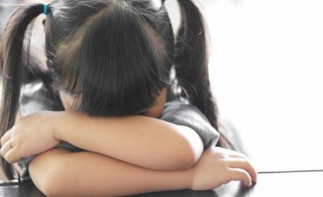 Covid já deixou órfãs ao menos 12 mil crianças de até 6 anos, indicam cartórios