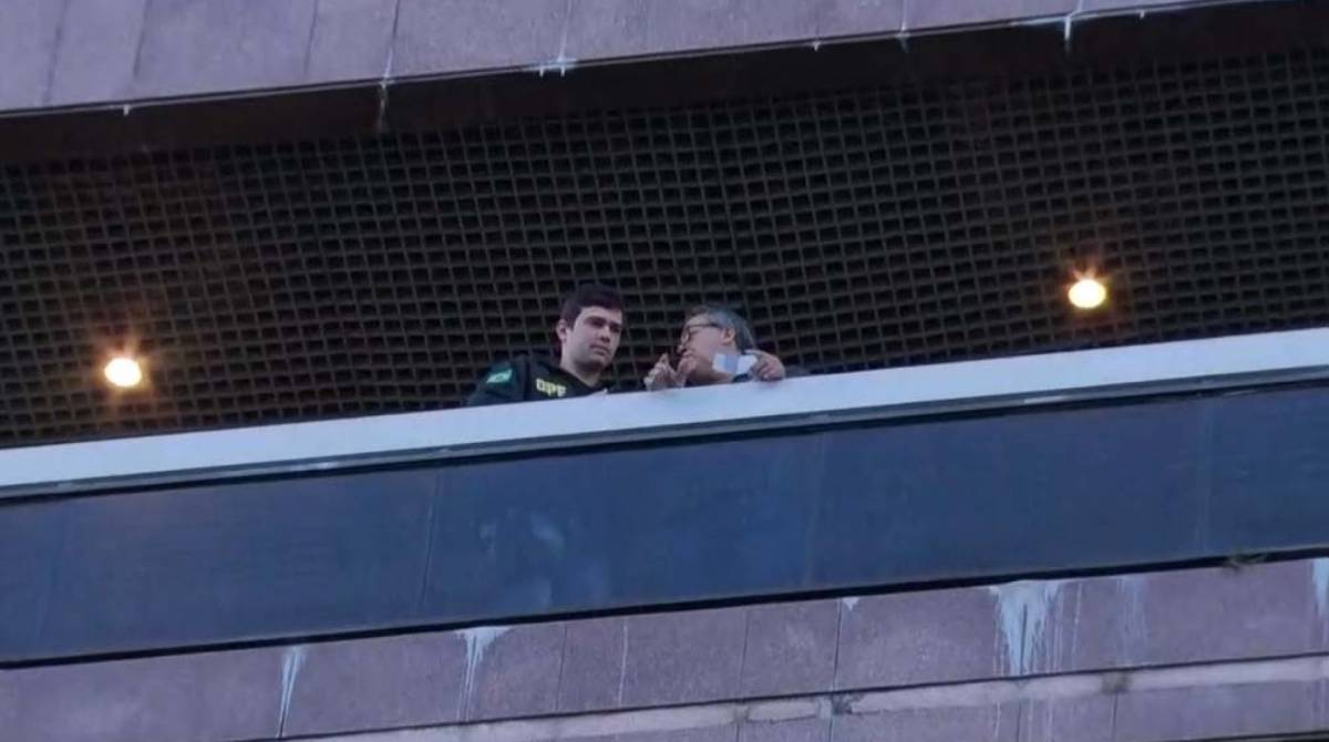Policiais estiveram em um apartamento de Ipanema, que seria de Mario Libman - Reprodu&ccedil;&atilde;o / TV Globo