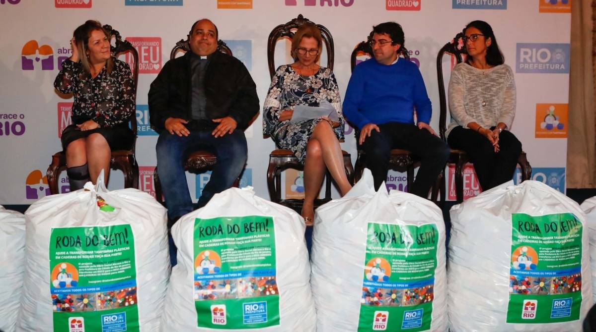 Rio, 10/07/2019, Prefeitura anuncia apoio ao projeto social Rodando com Tampinhas, na foto Talma Suane, Padre Omar, Sylvia Jane, Marcelo Queiroz e Marcia Dabul, Foto Gilvan de Souza / Agencia O Dia