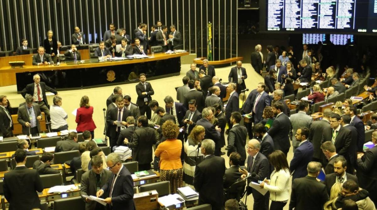 Plenário rejeita votação fatiada e inicia análise de mérito da reforma da Previdência - Fabio Rodrigues Pozzebom/Agência Brasil