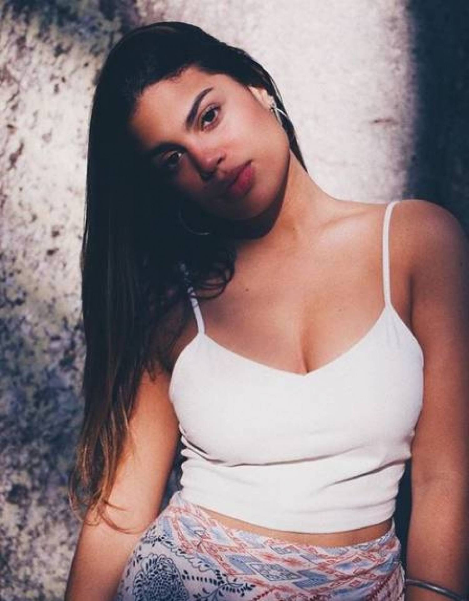 Neta de Chico Buarque, Clara, de 20 anos